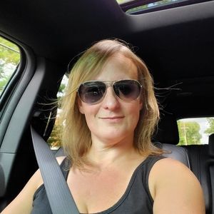 Meet your Posher, Jenn